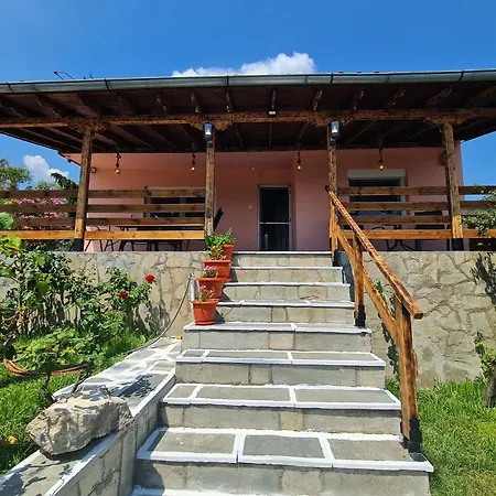 Stella'S Garden Villa Palaiontsiflikion Exterior photo